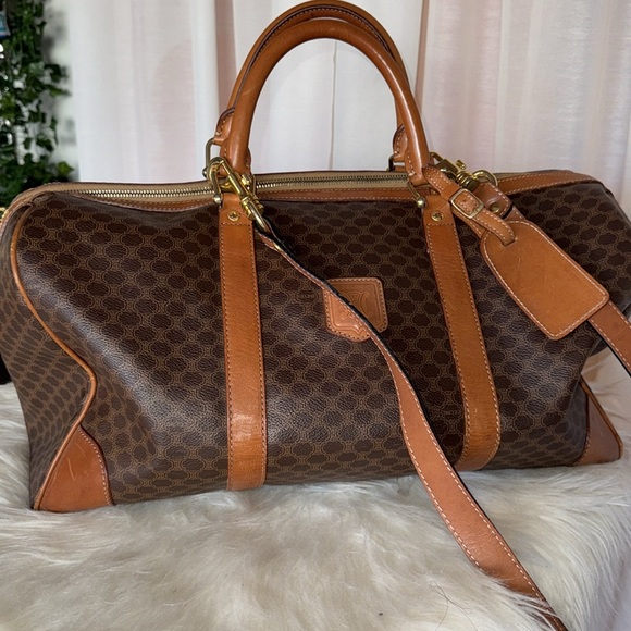 CELINE MCDAM DUFFLE BAG .. Excellent condition - Picture 6 of 7